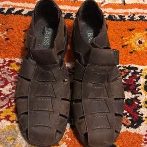 Bass shoes size 9.5